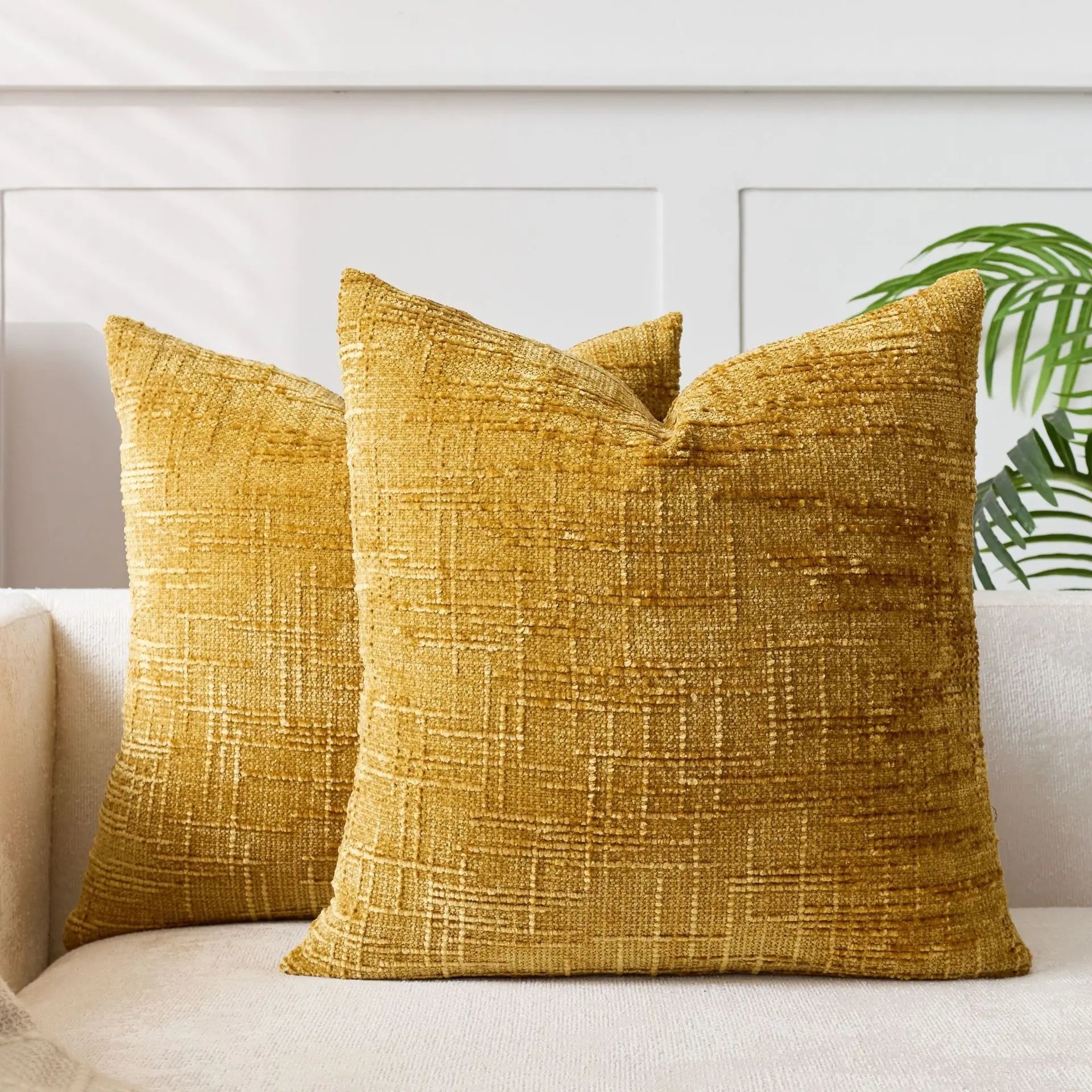 House De Coussin Chenille Jaune - Maison Coussin