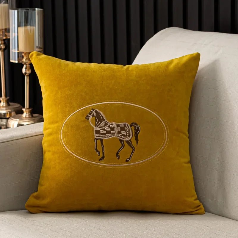 Housse De Coussin Cheval Brodée Jaune - Maison Coussin