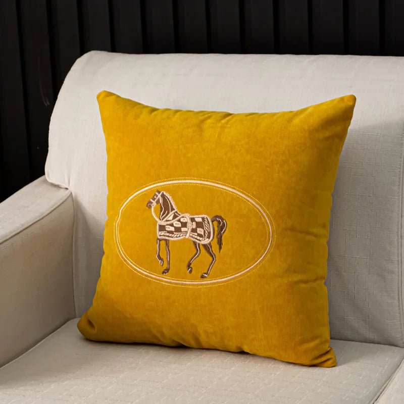Housse De Coussin Cheval Brodée Jaune - Maison Coussin
