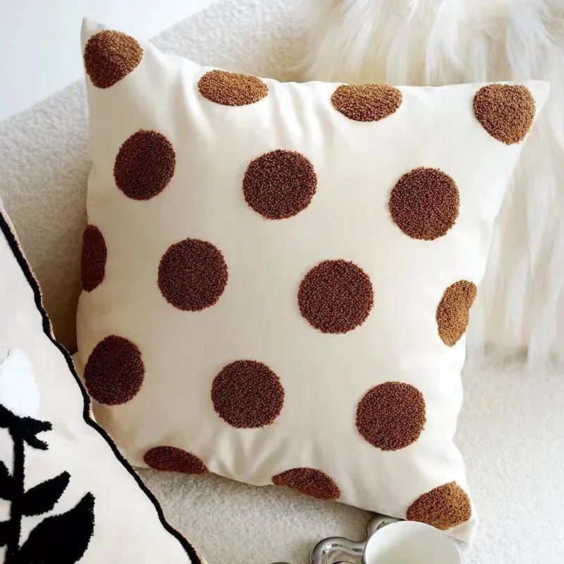 Housse De Coussin Scandinave à Pois - Maison Coussin