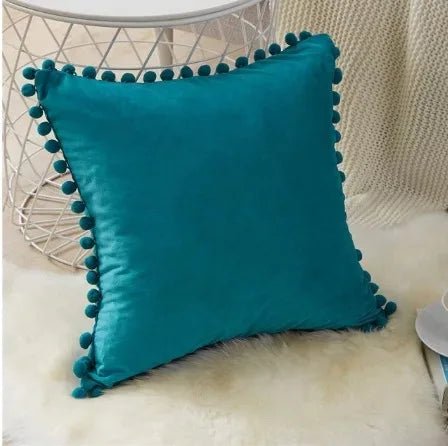 Housse De Coussin Velours Pompons Turquoise - Maison Coussin